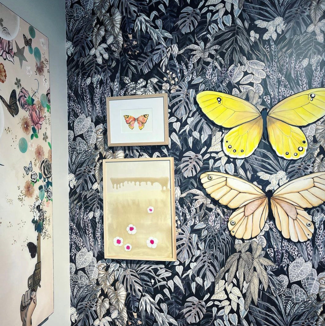 butterflies-beautiful-things-corner-room-design